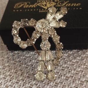 Vintage Rhinestone Bow Brooche